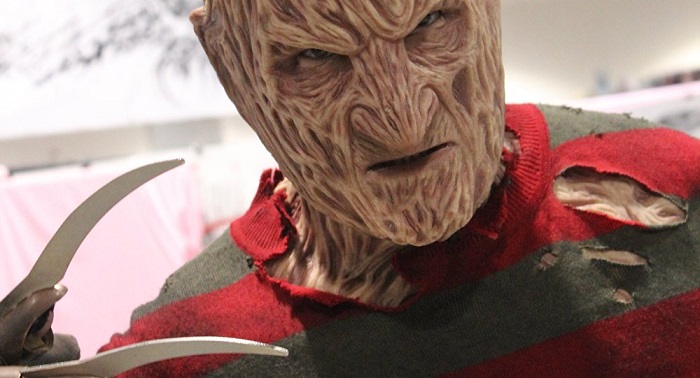 Halloween-Party in USA endet in Blutbad: „Freddy Krueger“ schießt in Menschenmenge 